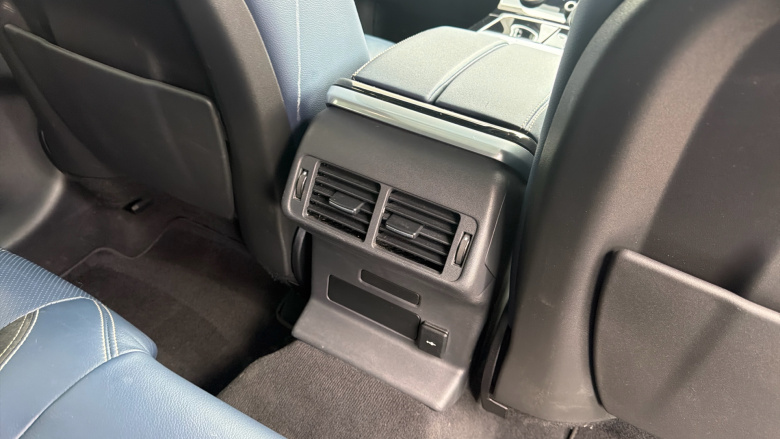 Land Rover Range Rover Velar 2.0 D200 R-Dynamic SE 5dr Auto Diesel Estate